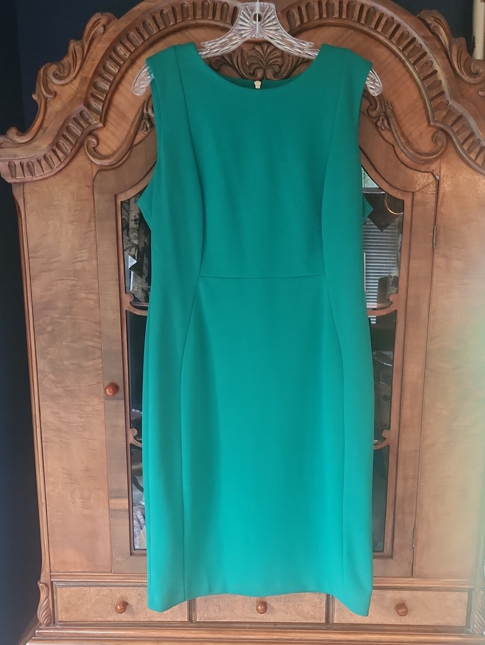 Calvin Klein Emerald Sheath Midi Dress